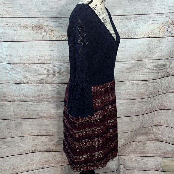 Nanette Lepore Dress Lace Sleeves Tweed Metallic Skirt Section V-neck Size 10 - Picture 5 of 11